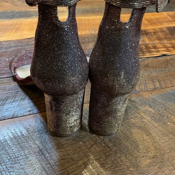 Stuart Weitzman NearlyNude Textured Sandals Pyrite Glitter  Size 8 Made in Spain - Picture 5 of 14